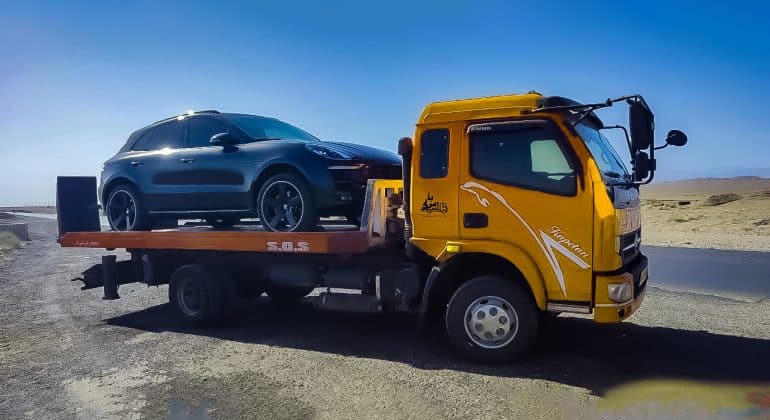 حمل خودرو تصادفی با کفی خودروبر در تهران | ایمنی و نکات ضروری