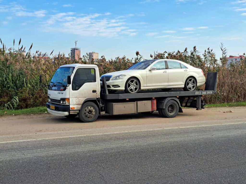 حمل خودرو در شب | نکات ایمنی مهم برای رانندگی و انتقال امن