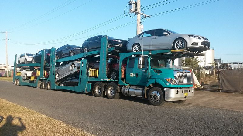 کفی خودروبر برای حمل خودرو های کم ارتفاع | راهنمای انتخاب و ایمنی